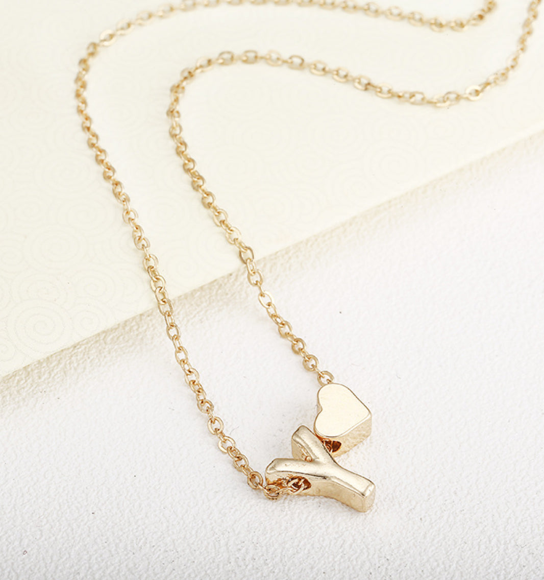 Collier Lette Initiale & Coeur Doré