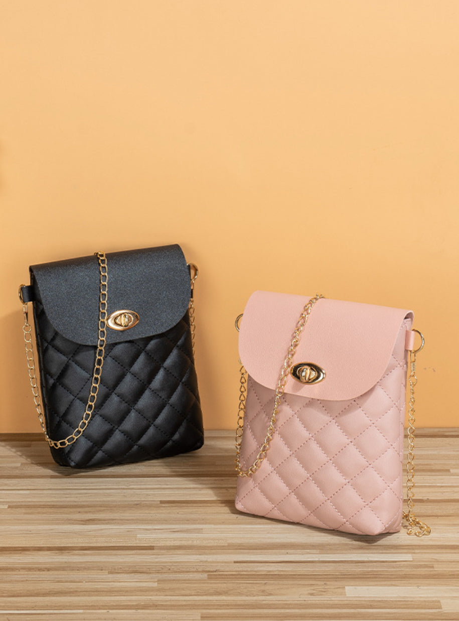 Mini Sac Bandoulière Matelassé – Élégance et Praticité