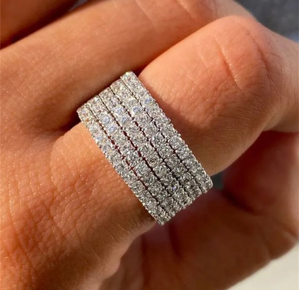 💎 Bague "Cascade de Lumière" – Strass étincelants