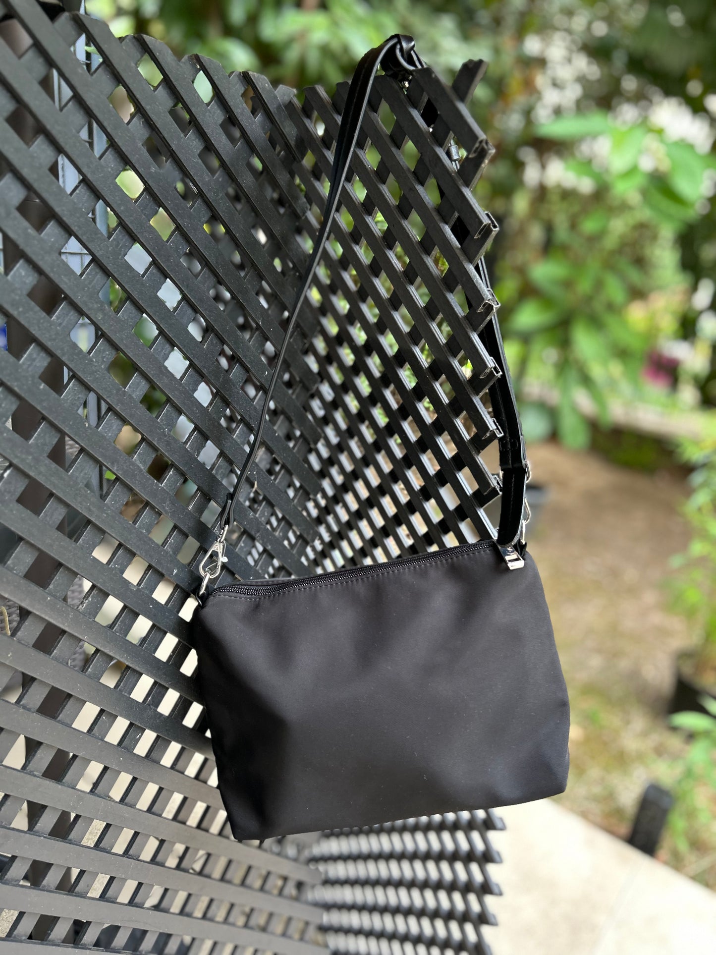 🎒 Sac bandoulière noir – Collection Seconde vie chic