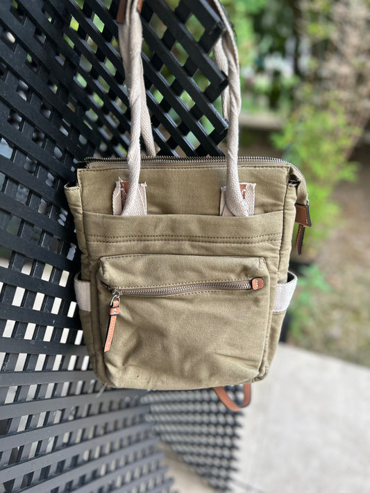 🎒 Sac convertible kaki – Bandoulière & sac à dos
