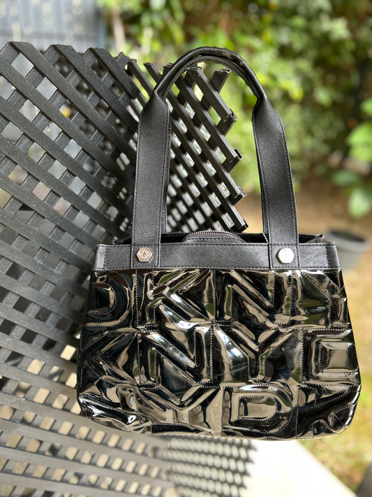 👜 Sac cabas DKNY noir verni logo embossé – Collection Seconde Vie Chic – ROSE SABLE