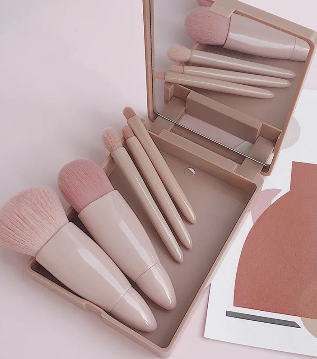 💄 Kit Pinceaux de Maquillage – Coffret Compact avec Miroir