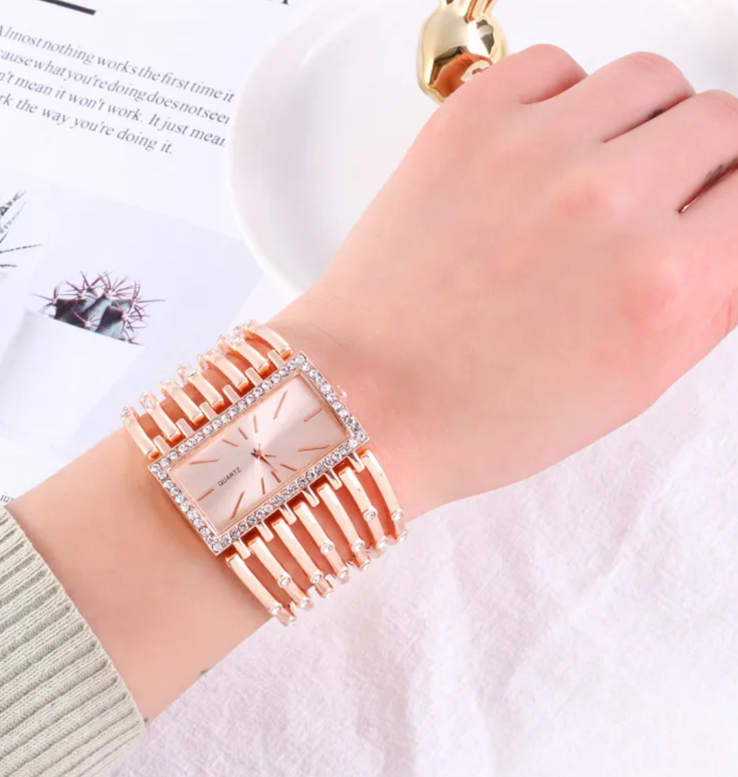 ⌚ Montre Femme Élégance Rectangulaire – Bracelet Strass
