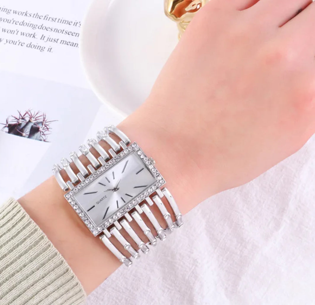 ⌚ Montre Femme Élégance Rectangulaire – Bracelet Strass