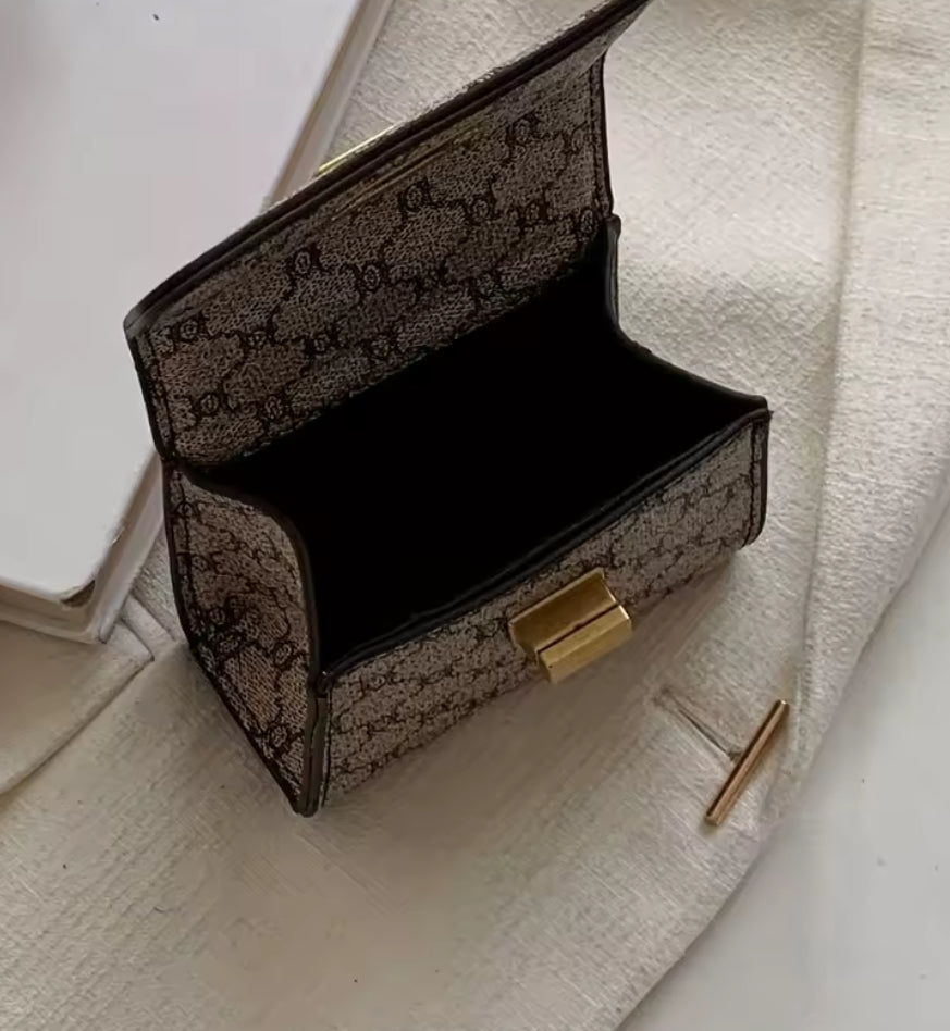 👜 Mini Sac à Chaîne – Chic & Intemporel