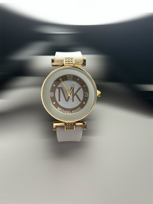 ⌚ Montre Femme Élégance – Bracelet Coloré & Détails Strass